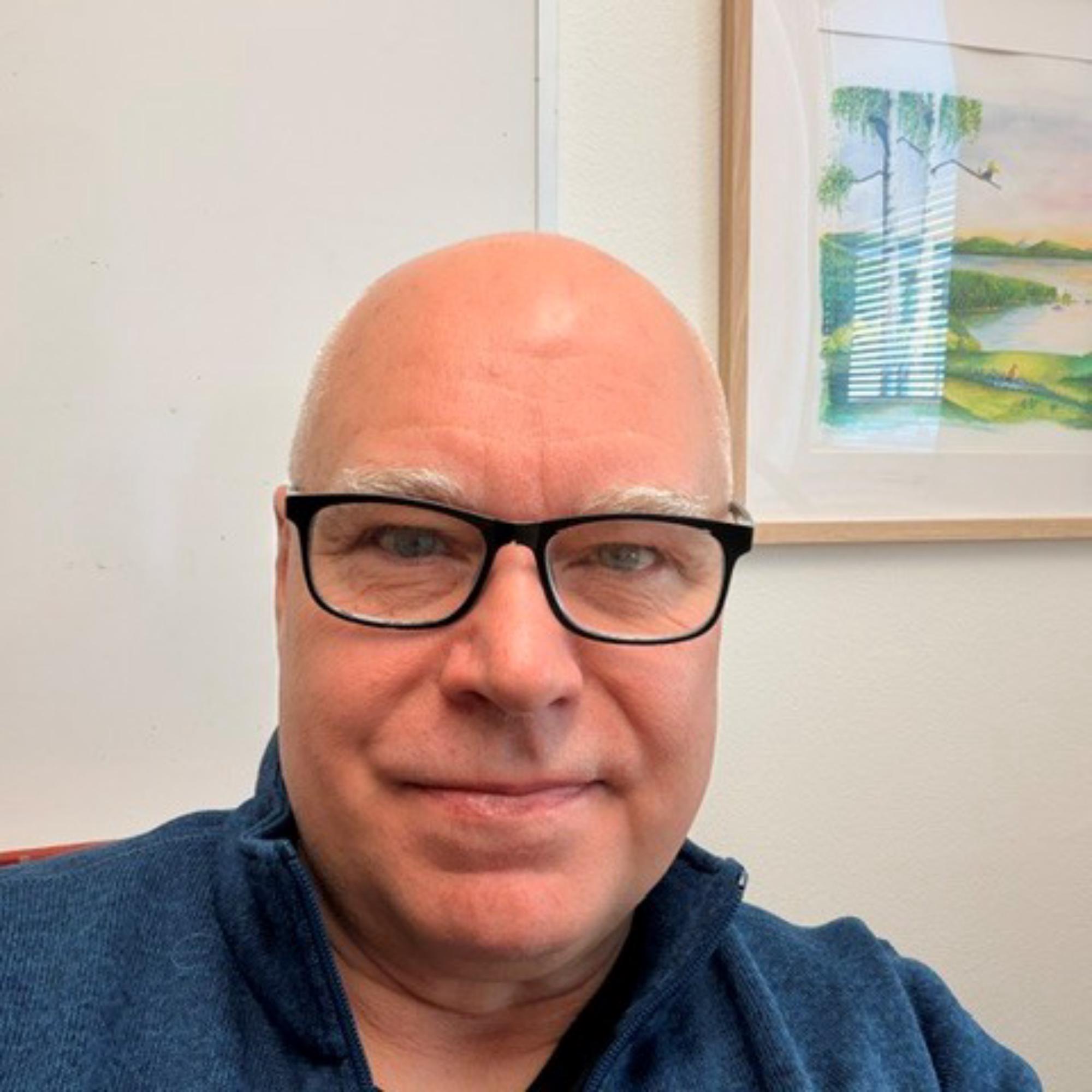 Lars M Eriksson